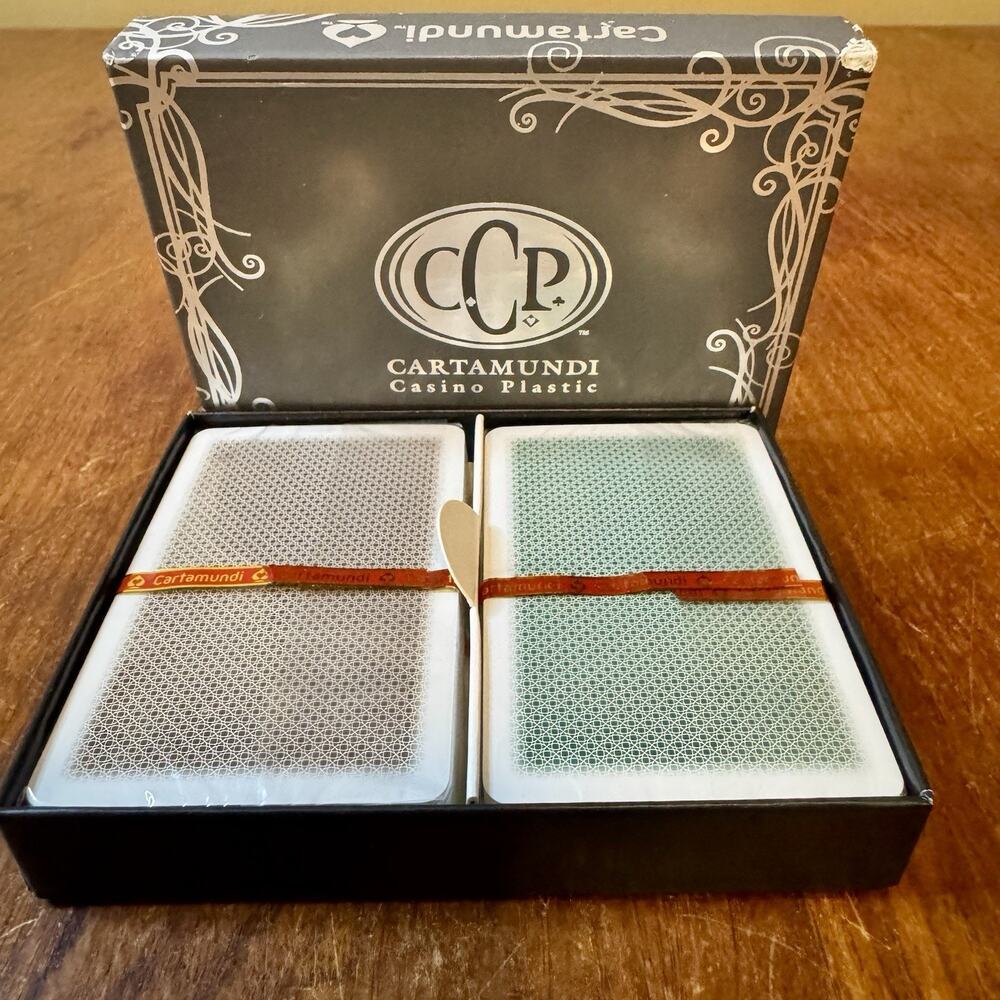 Sealed Cartamundi Casino Plastic Playing Cards 2 Deck Set Jumbo Green Brown
